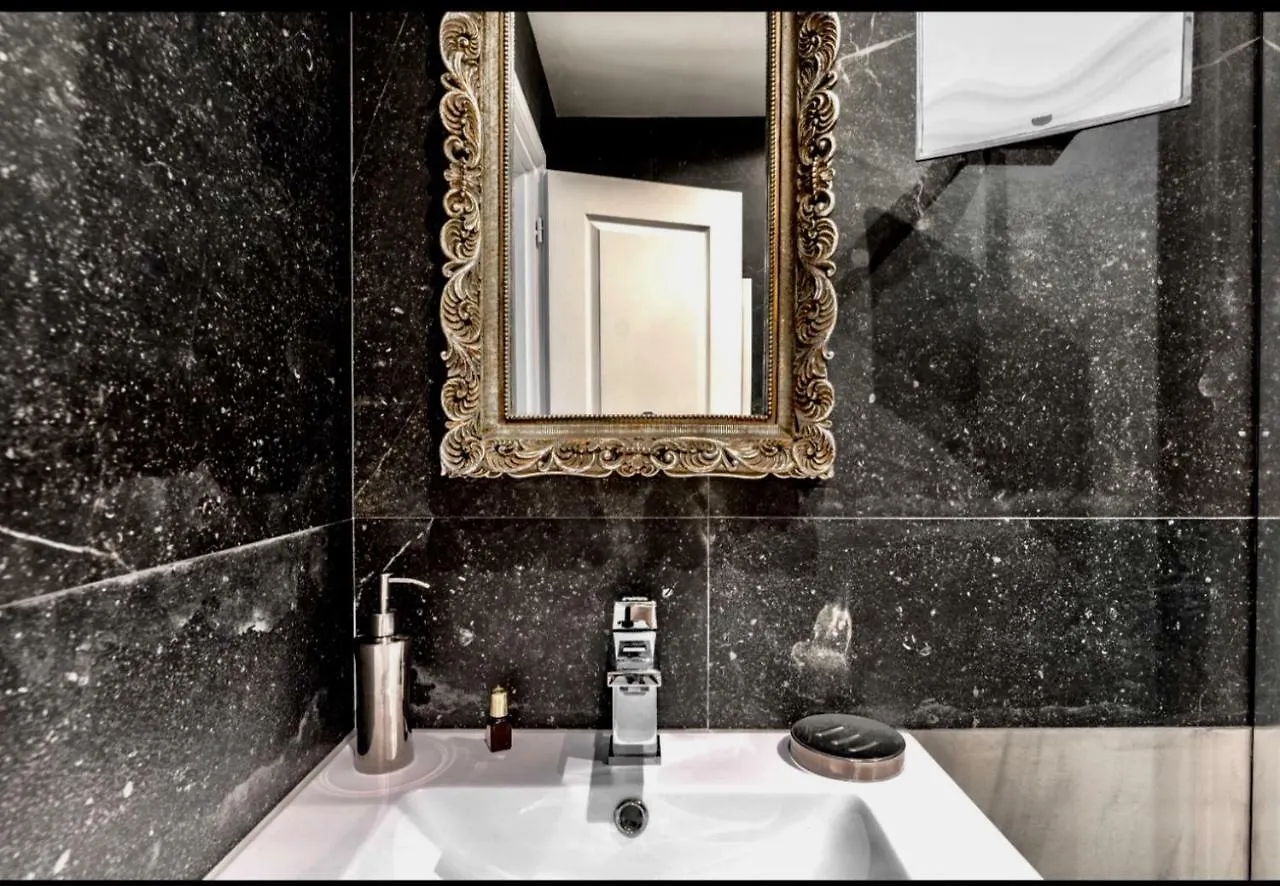 La Croisette - Superbe Studio Au Mythique Palais Miramar Cannes Apartment